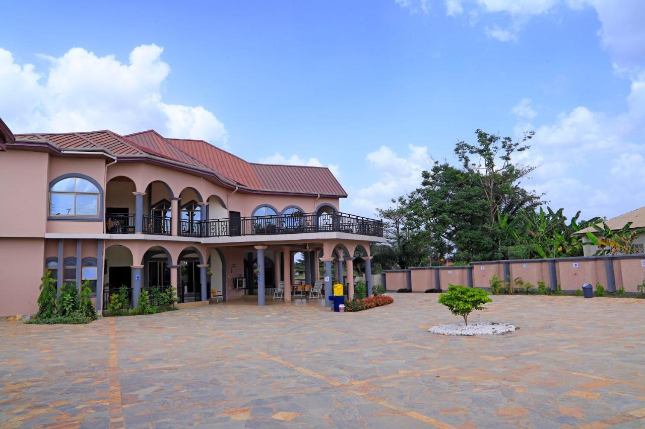 Osaah Bema Lodge Antoa Exterior foto